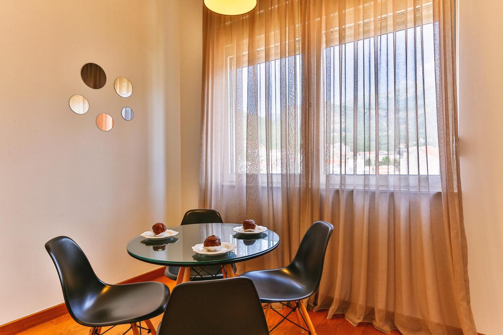 Montesun Apartment